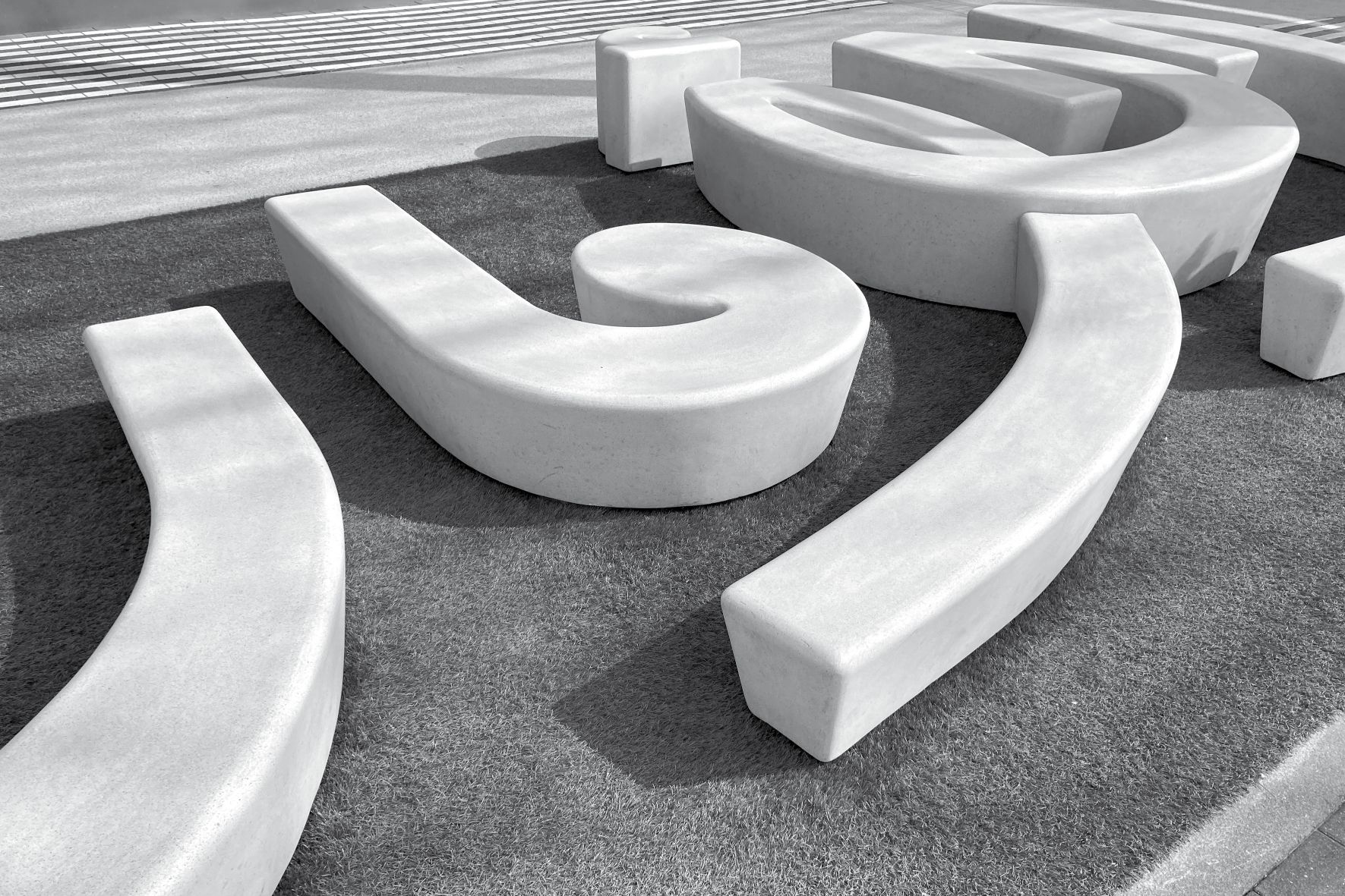 Arabic script benches, Expo Dubai 2020 - Asif Khan Ltd. (2018)